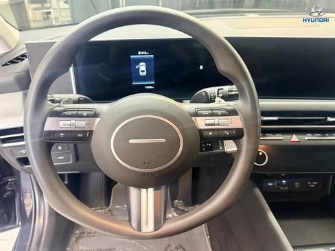 Used 2025 Hyundai Sonata SEL FWD image 11