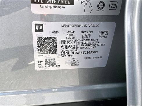 Used 2026 Chevrolet Traverse LT image 32