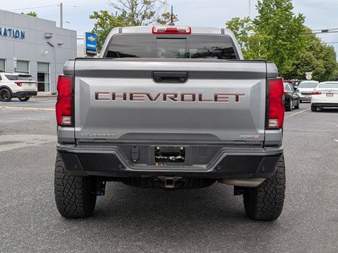 Used 2024 Chevrolet Colorado ZR2 w/ ZR2 Convenience Package III AWD/4WD image 6
