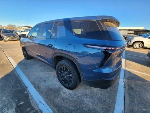 Used 2024 Chevrolet Traverse LS w/ Midnight/Sport Edition image 4