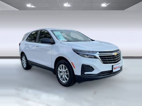 Certified 2023 Chevrolet Equinox LS w/ LS Convenience Package image 7