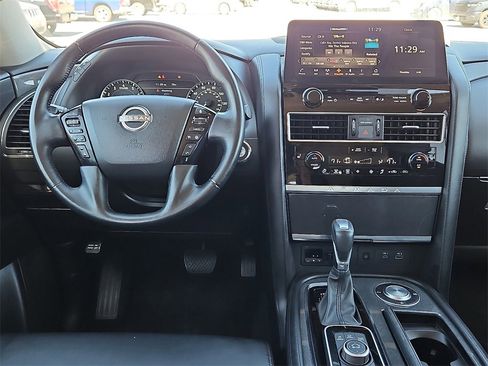 Used 2024 Nissan Armada SV image 17