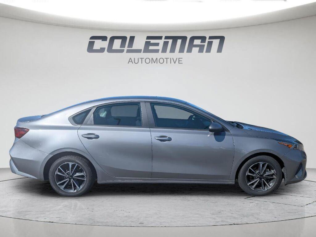Used 2024 Kia Forte LXS FWD image 25