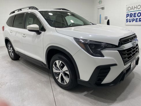 Certified 2025 Subaru Ascent Premium AWD/4WD image 2