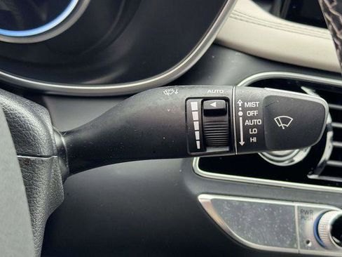 Used 2023 Genesis G70 2.0T w/ Sport Prestige Package image 21