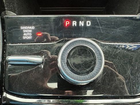 Used 2022 Jeep Grand Cherokee Limited image 22