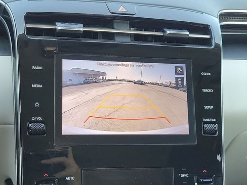 Used 2024 Hyundai Tucson SEL FWD image 16