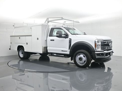 New 2024 Ford F450 XL w/ XL Chrome Package image 30