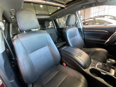 Used 2015 Toyota Highlander Limited Platinum image 20