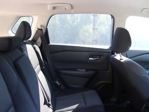 Used 2024 Nissan Rogue SV FWD image 23