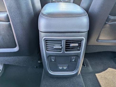 Used 2019 Chrysler 300 Limited w/ Safetytec Plus Group RWD image 17