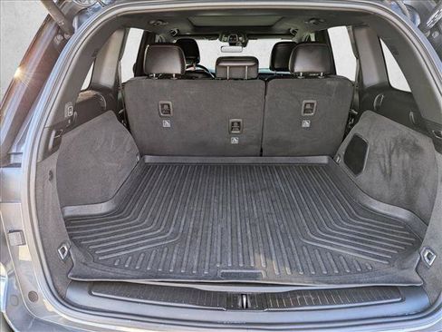 Used 2022 Jeep Grand Cherokee Trailhawk w/ Luxury Tech Group III AWD/4WD image 6
