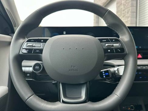 Used 2025 Hyundai Ioniq 5 SE RWD image 28