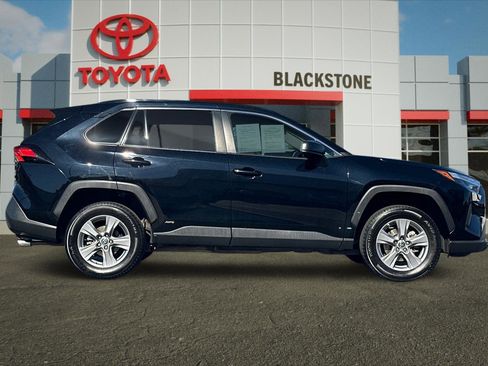 Certified 2023 Toyota RAV4 LE AWD/4WD image 2