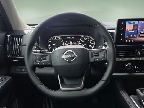 Certified 2026 Nissan Pathfinder SV AWD/4WD image 12