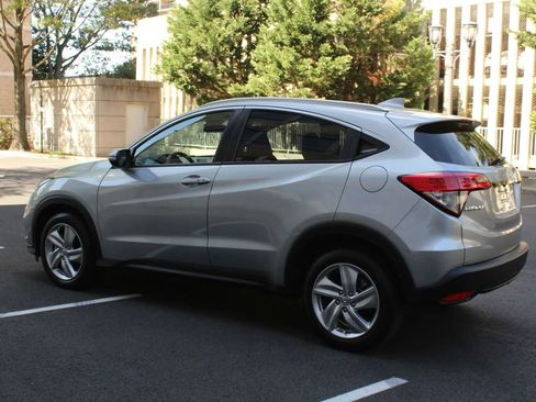Used 2020 Honda HR-V EX image 9