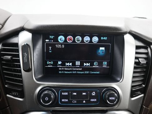 Used 2020 Chevrolet Suburban LT AWD/4WD image 17