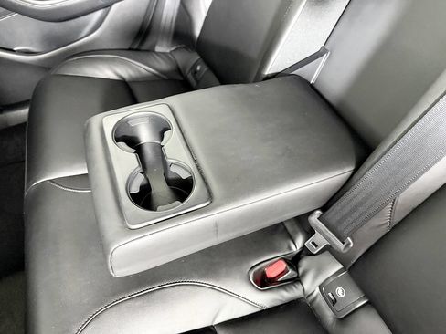 Used 2021 MAZDA MAZDA3 s FWD image 39