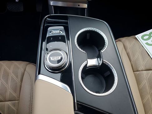 Certified 2024 Cadillac Lyriq Luxury w/ Nappa Leather Package image 40