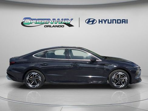 Used 2024 Hyundai Sonata SEL w/ Convenience Package FWD image 9