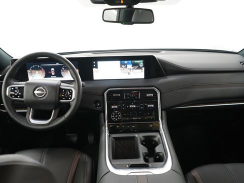 Certified 2025 Nissan Armada SL w/ Captain's Chari Seat Package AWD/4WD image 18