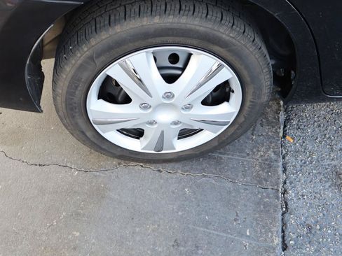 Used 2016 Toyota Corolla LE FWD image 31