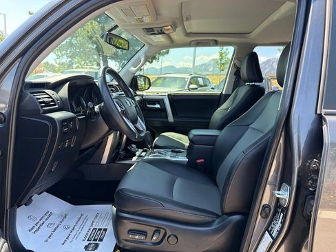 Used 2019 Toyota 4Runner SR5 Premium AWD/4WD image 24