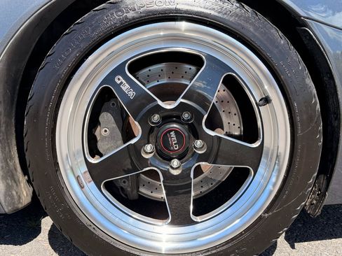 Used 2013 Chevrolet Corvette Grand Sport w/ 2LT Preferred Equipment Group RWD image 18