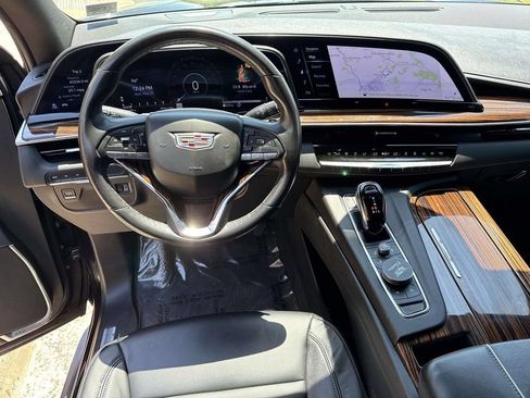 Used 2022 Cadillac Escalade ESV Luxury AWD/4WD image 30
