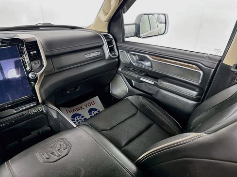 Used 2019 RAM 1500 Laramie AWD/4WD image 25