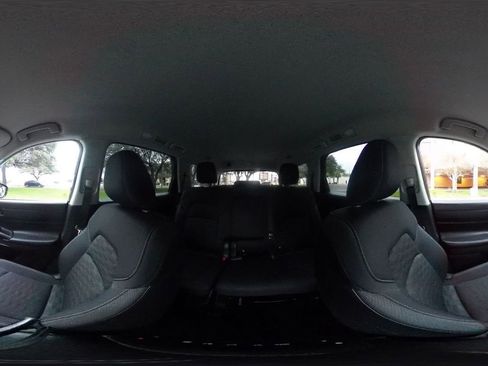 Used 2025 Nissan Pathfinder SV image 42