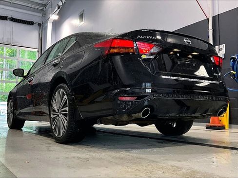 Used 2023 Nissan Altima 2.5 SL AWD/4WD image 5