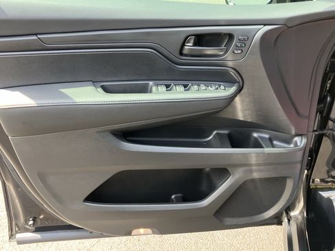 Certified 2026 Honda Odyssey EX-L image 14