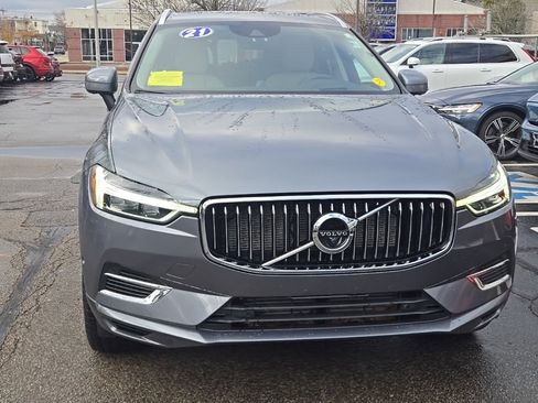 Used 2021 Volvo XC60 T8 Inscription w/ Advanced Package image 3