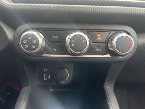 Used 2024 Nissan Kicks S image 22