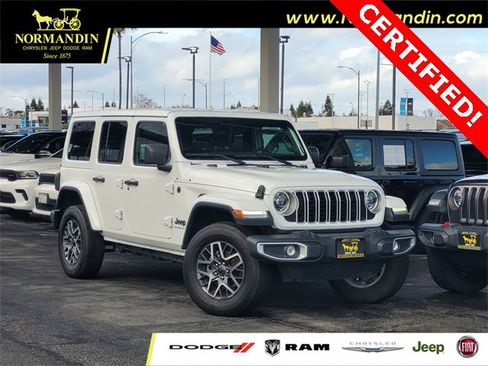 Certified 2025 Jeep Wrangler Sahara image 1