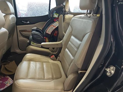 Used 2017 GMC Acadia Denali w/ Technology Package AWD/4WD image 9