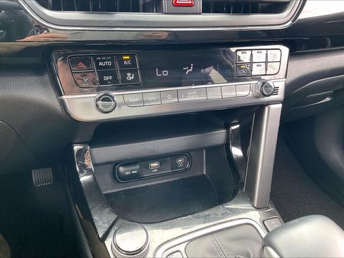 Used 2024 Kia Seltos S AWD/4WD image 24