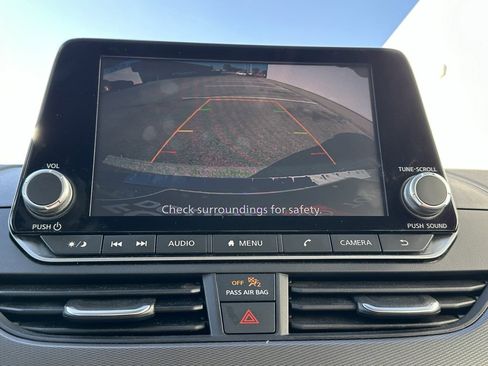 Used 2023 Nissan Altima 2.5 SR image 18