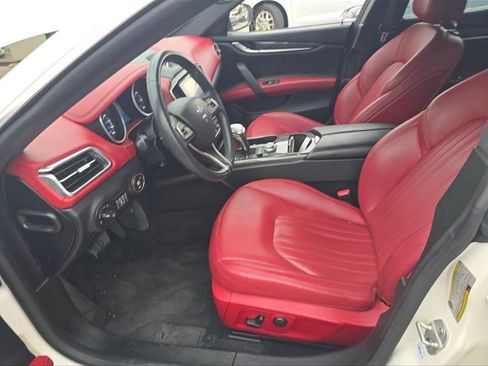 Used 2020 Maserati Ghibli S RWD image 3