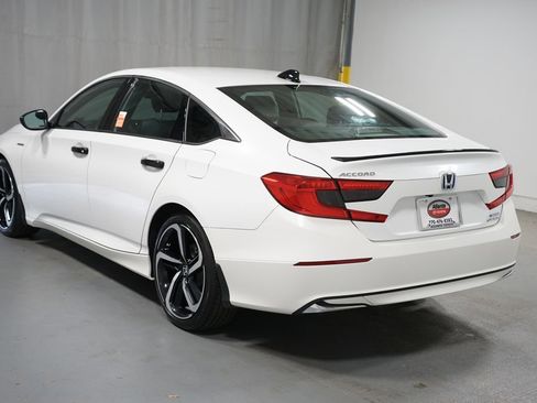Used 2022 Honda Accord Sport image 6