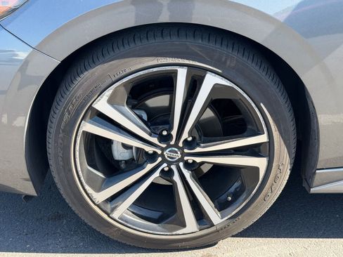 Used 2021 Nissan Sentra SR FWD image 5