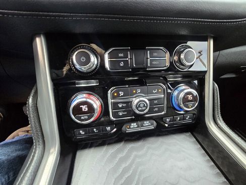 Used 2021 GMC Yukon XL Denali w/ LPO, Illumination Package image 26