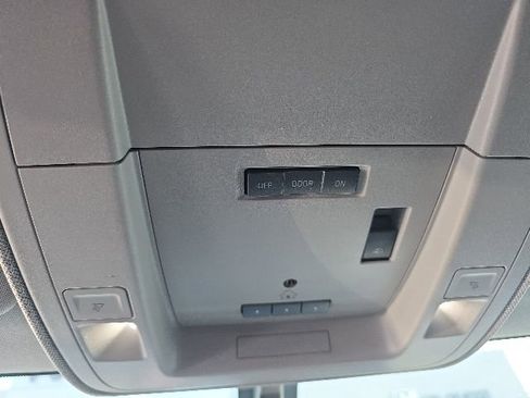 Used 2019 Chevrolet Silverado 2500 LTZ w/ Duramax Plus Package image 25