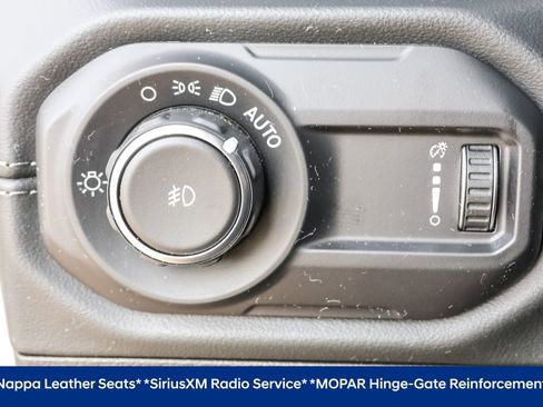 Used 2024 Jeep Wrangler Unlimited Rubicon image 22