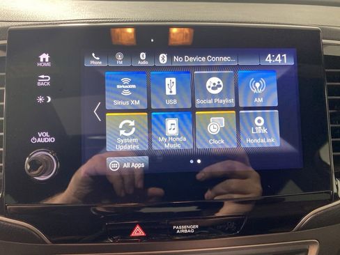 Used 2024 Honda Passport EX-L image 19