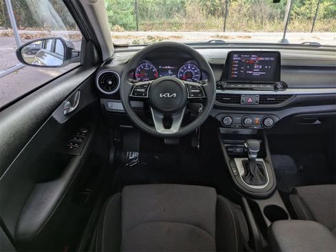Used 2022 Kia Forte LXS image 15