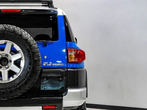 Used 2007 Toyota FJ Cruiser 4WD w/ Upgrade Pkg 2 image 43