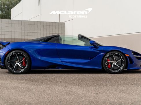Used 2024 McLaren 750S Spider image 8