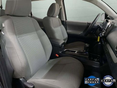 Used 2022 Toyota Tacoma SR image 76
